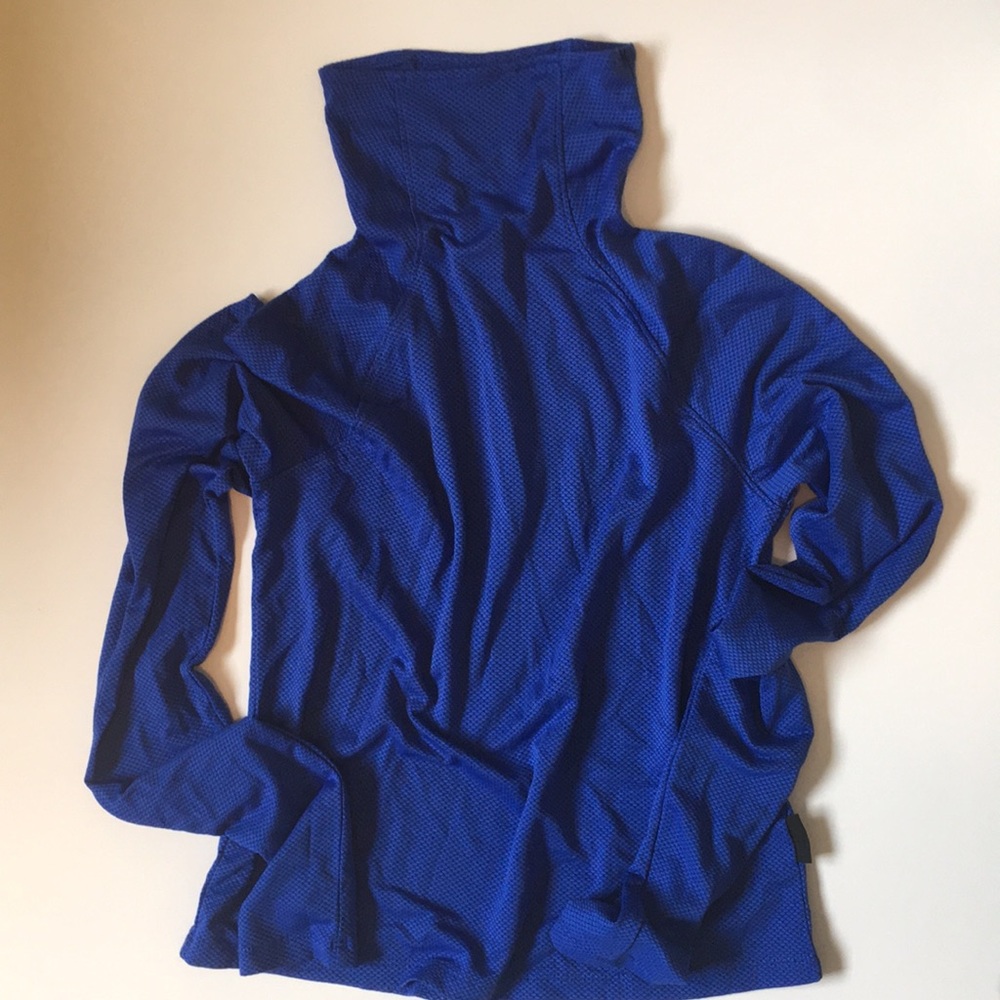 Oiselle XS long sleeve running shirt